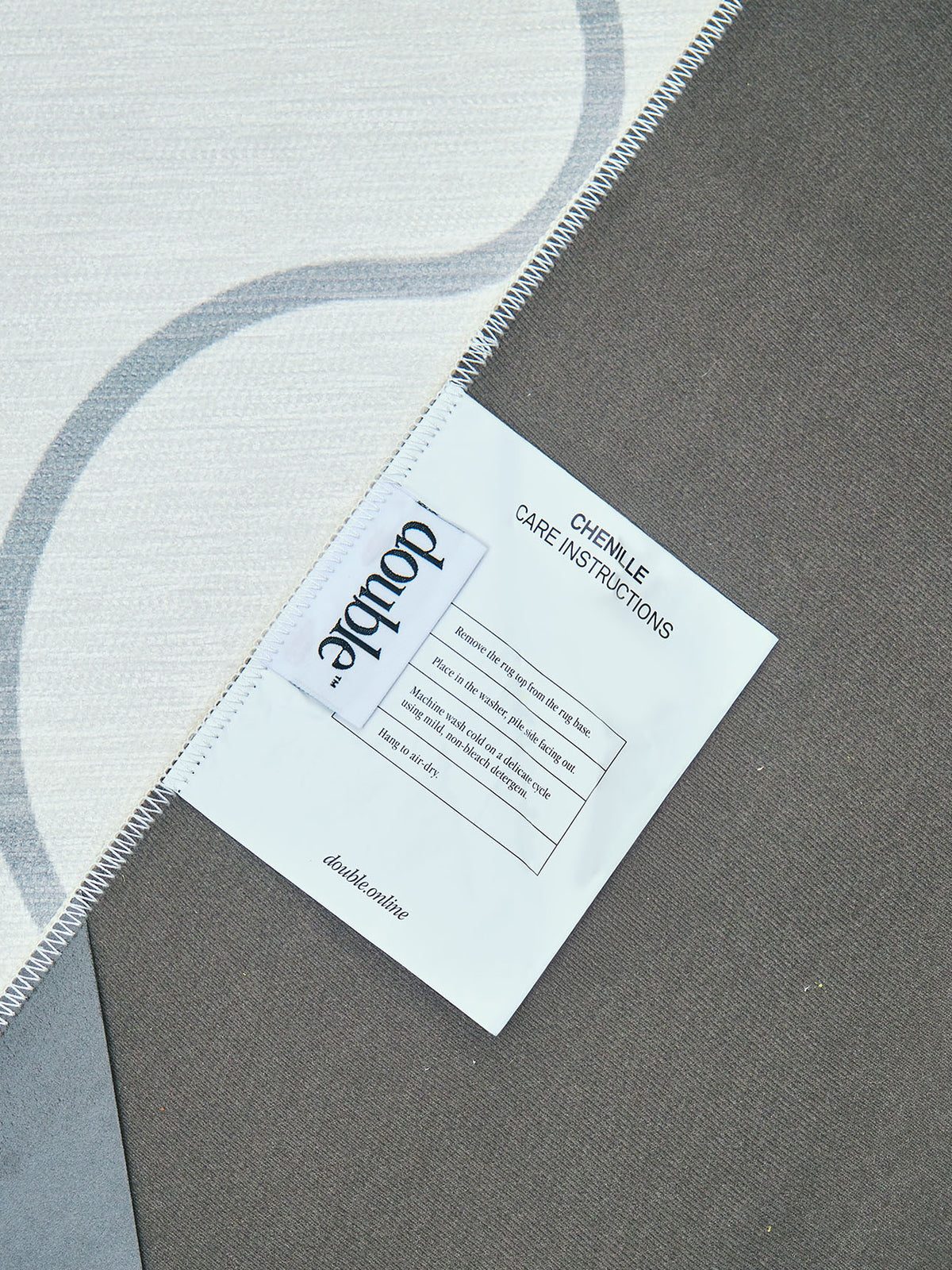 Aligned Bone Chenille Rug