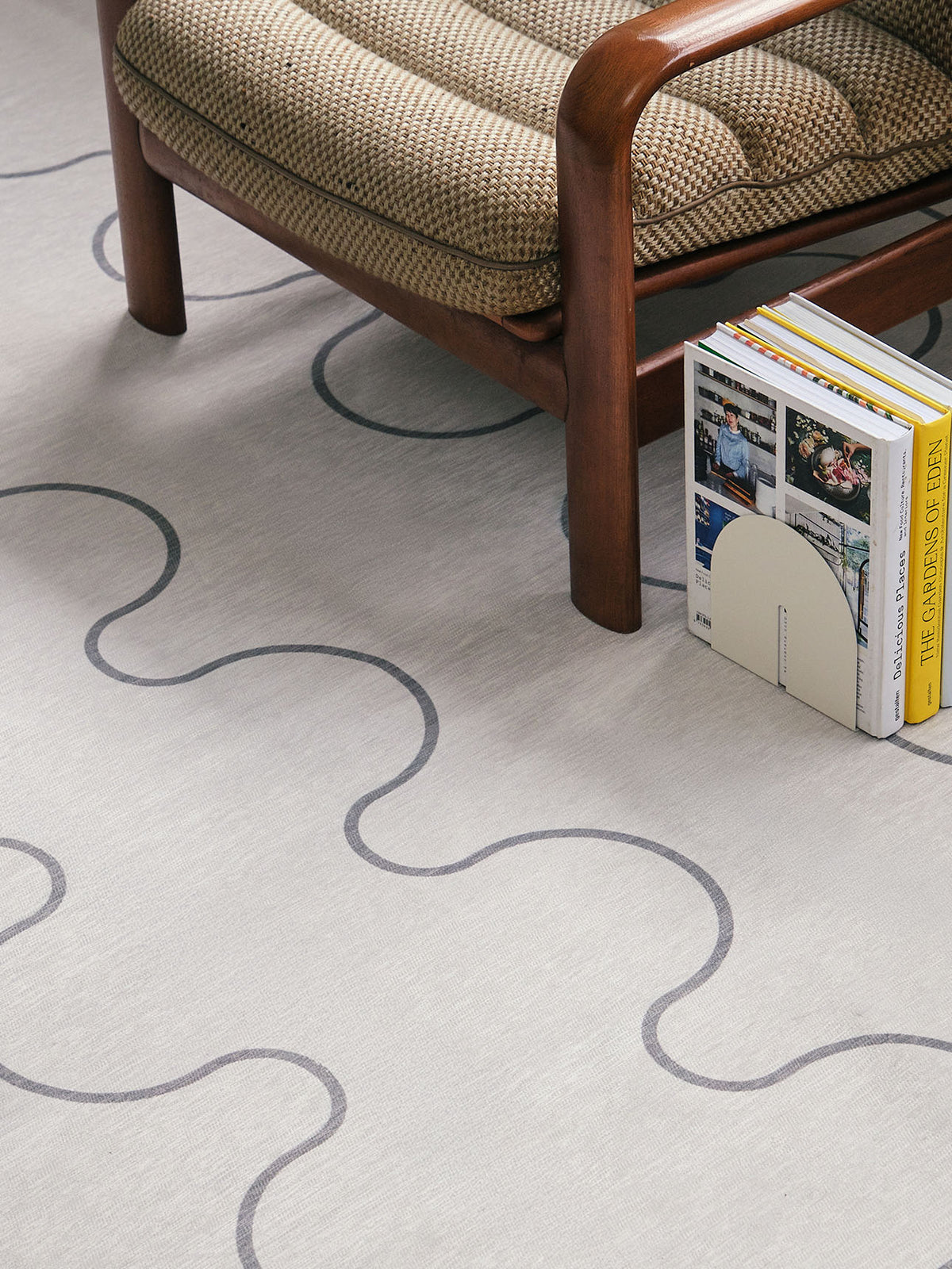 Aligned Bone Chenille Rug