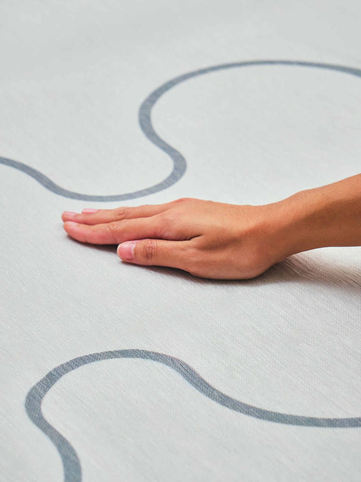 Aligned Bone Chenille Rug