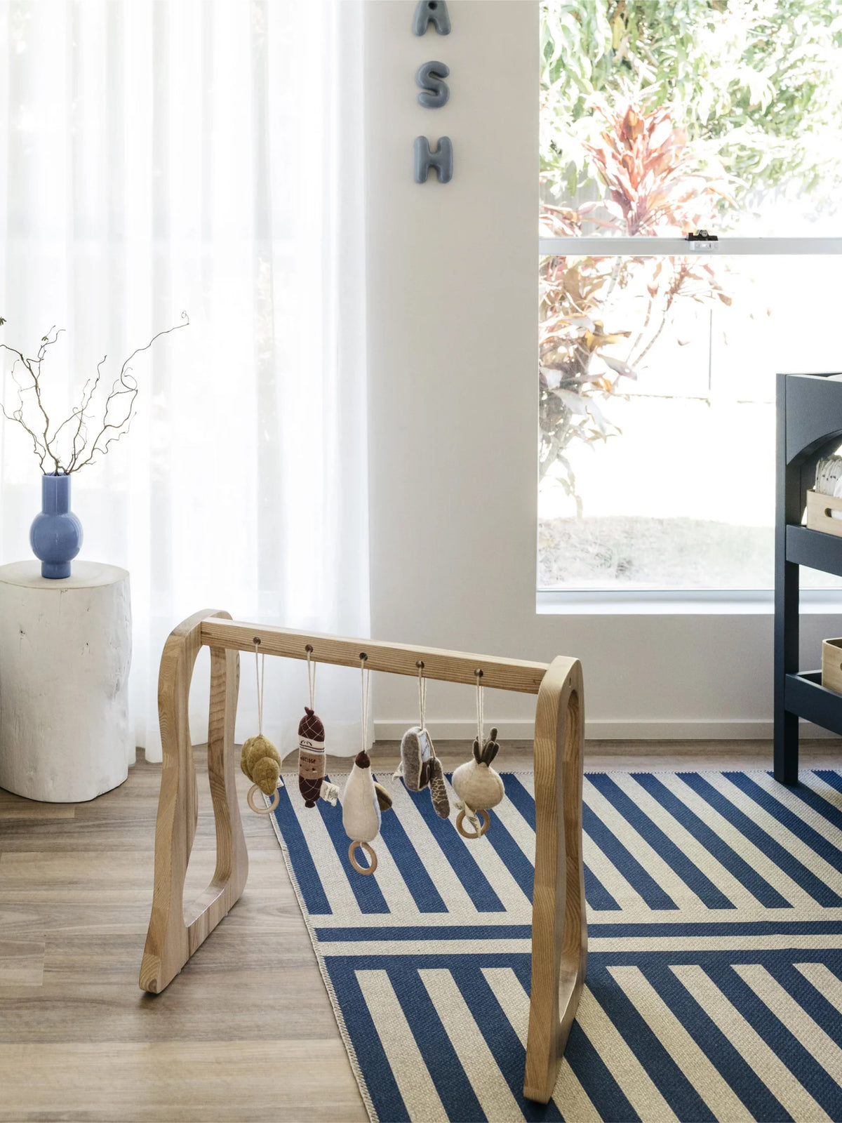 Plinth Royal Blue New Jute Runner