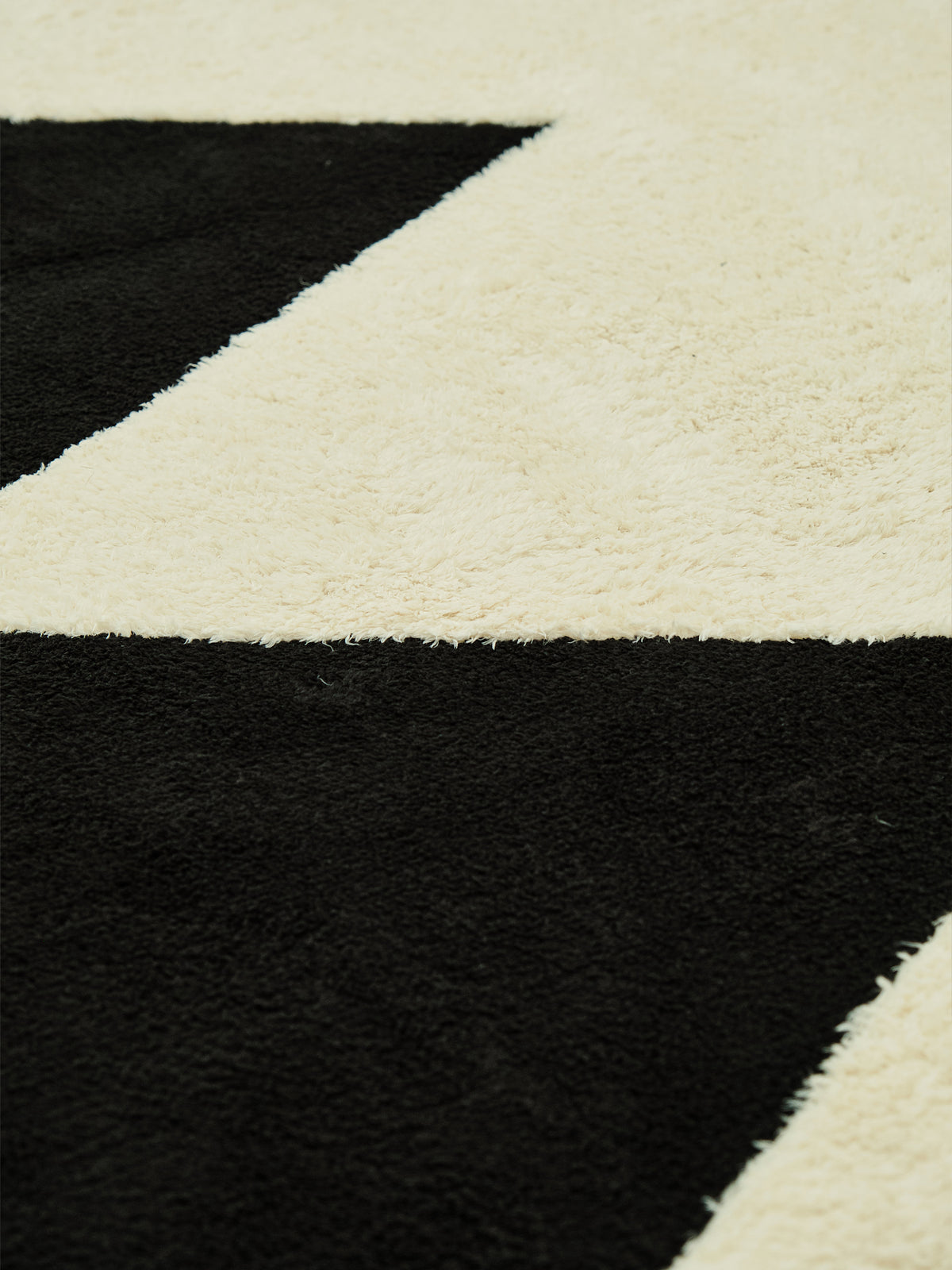 Jag White & Black Cotton Feel Rug