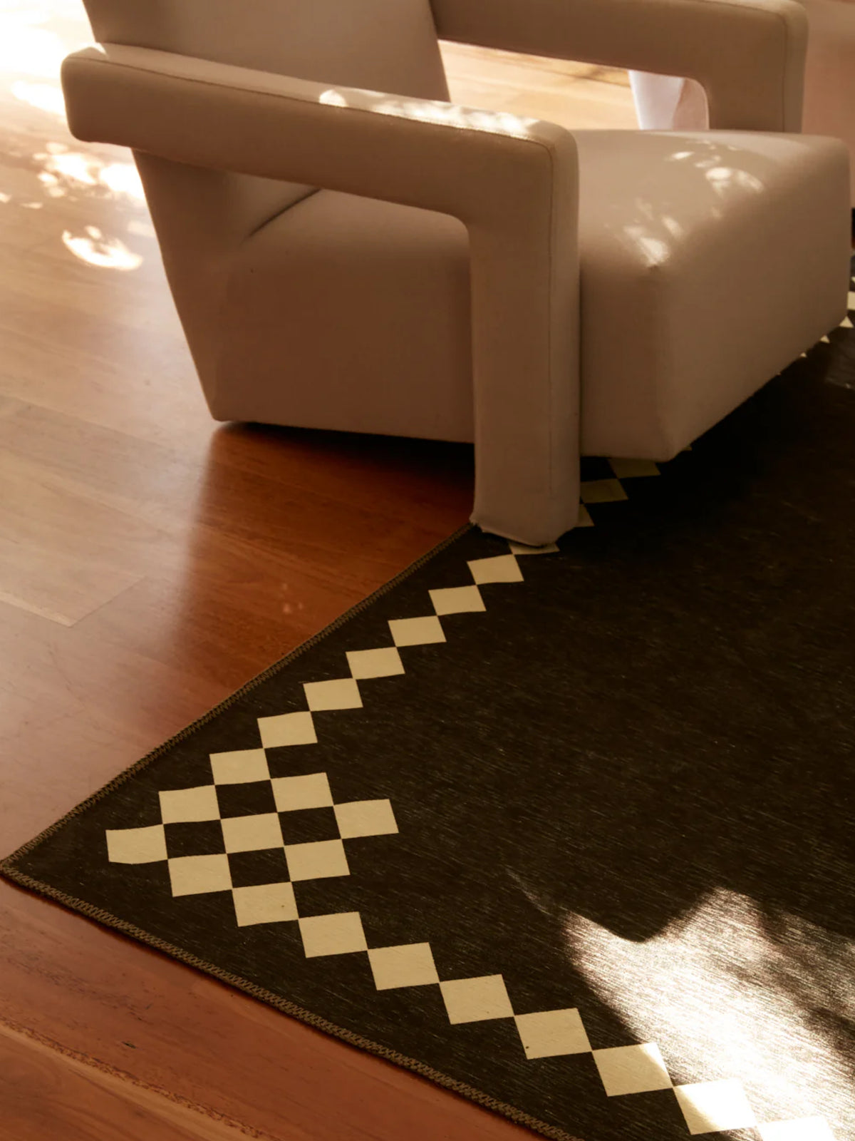 Centre Charcoal Chenille Rug