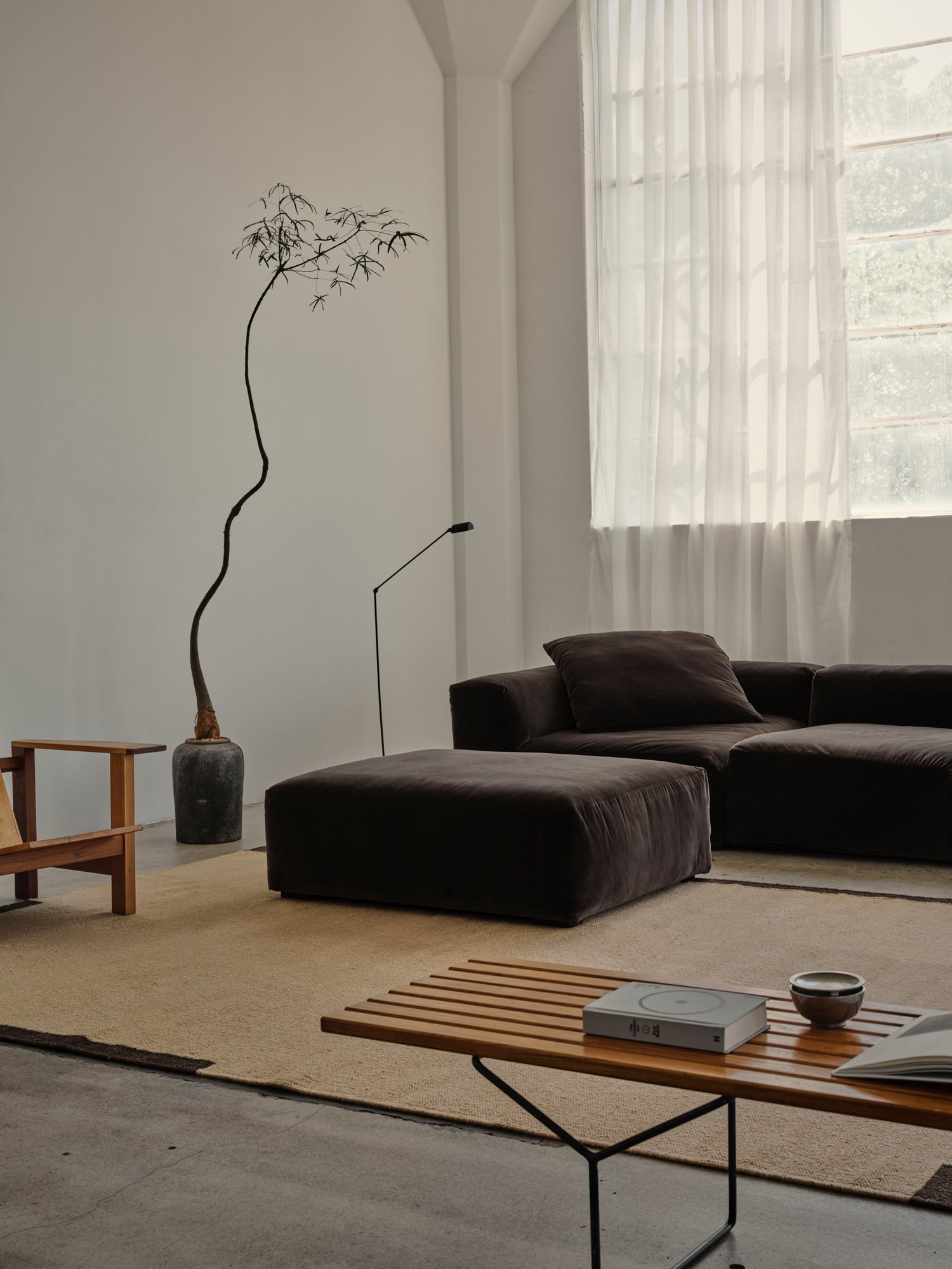 Riven Charcoal Black Washable Blended Wool Flatweave Rug double.online