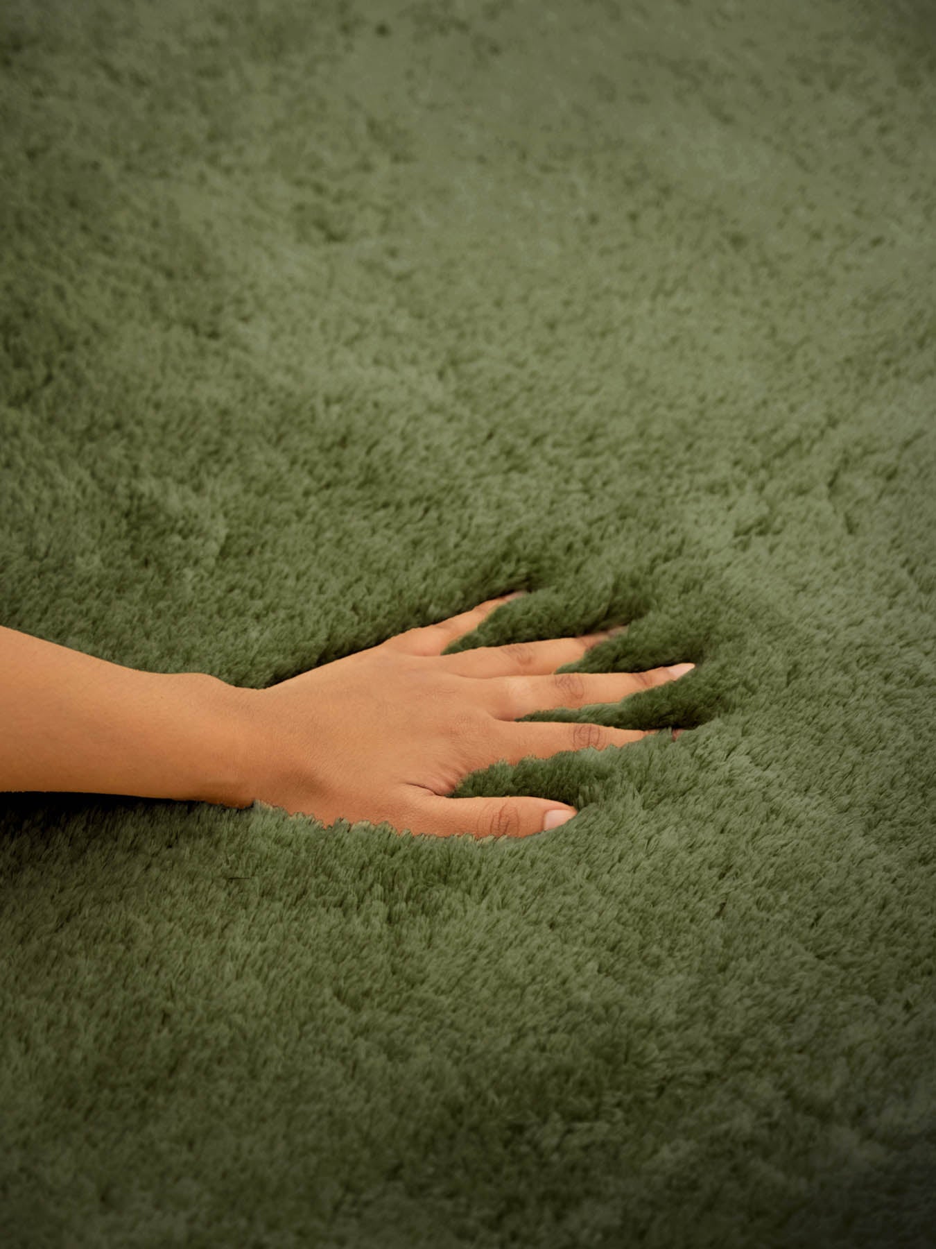 Soothe Olive Vegan Wool Rug