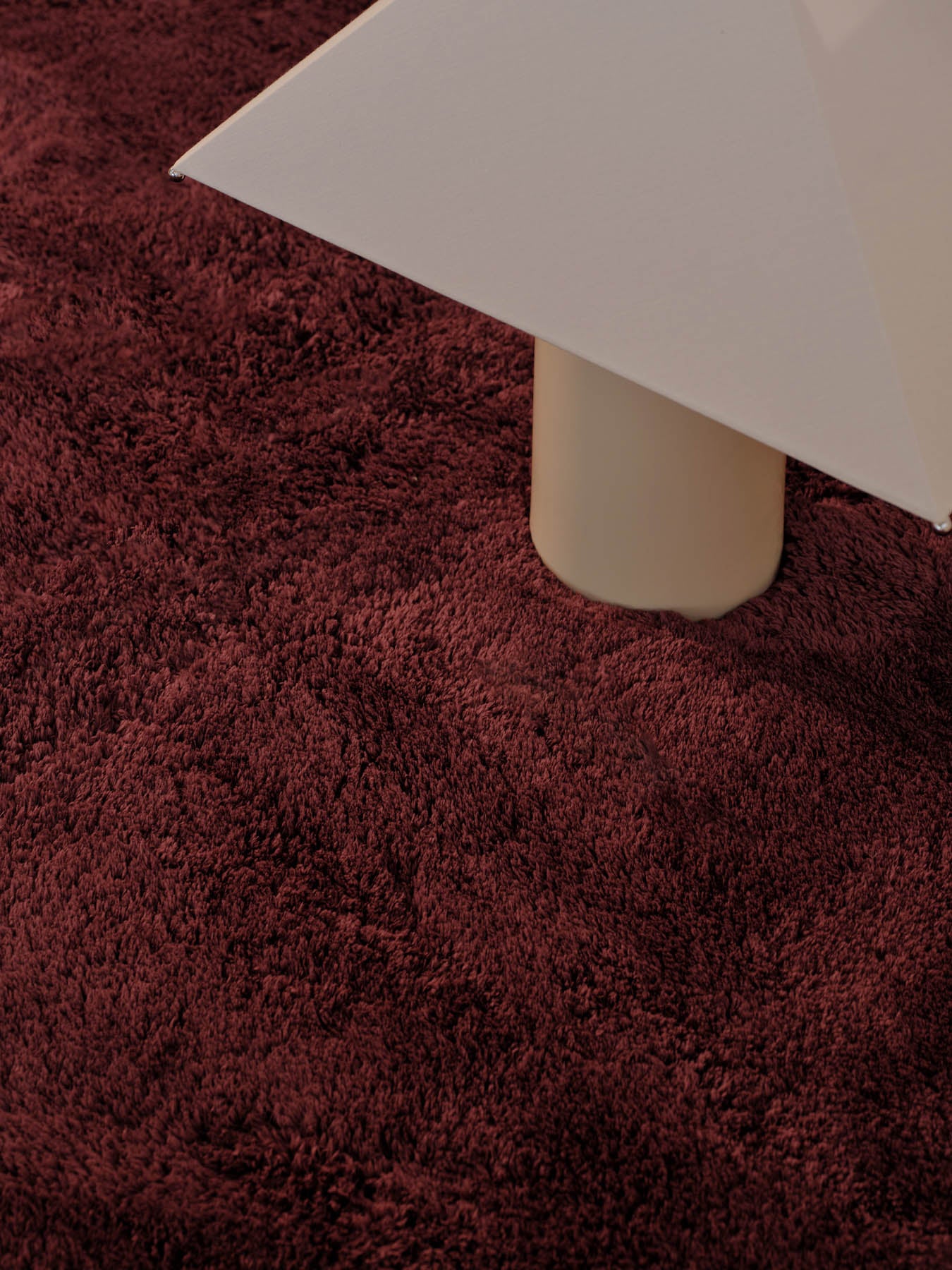 Soothe Rouge Vegan Wool Rug