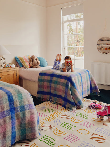 Squiggle cream chenille rug