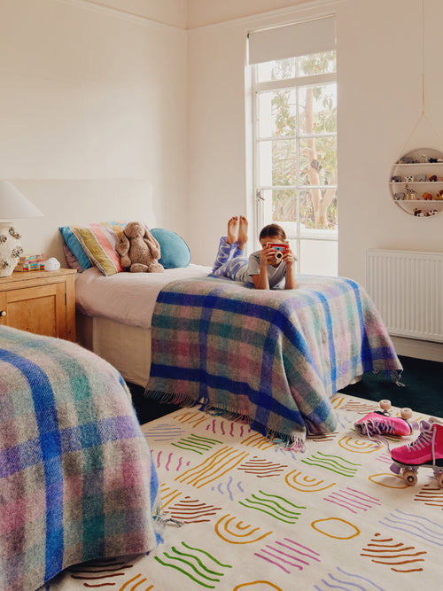 Squiggle cream chenille rug