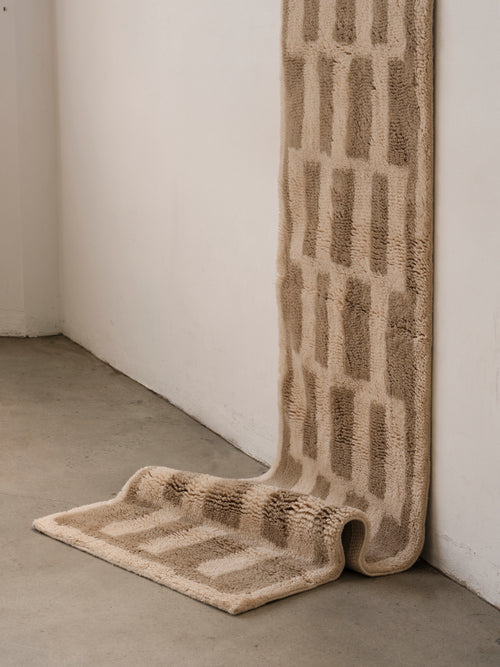 Tasman neutral washable wool fine cut pile runner